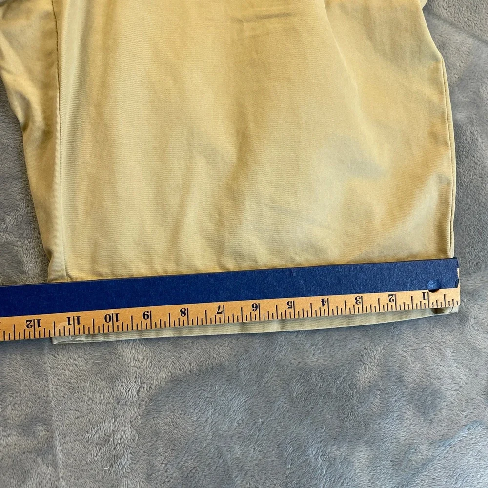 Tommy Hilfiger Mens Classic Fit Chino Shorts Tan Khaki Cotton Size 36 10 Inseam